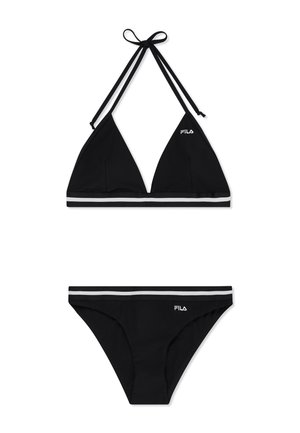 Schwarzer zweiteiliger Bikini mit Neckholder-Oberteil und passendem Unterteil, beide mit weißen Seitenstreifen und kleinem FILA-Logo.