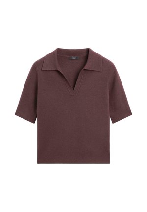 Polo a maniche corte in maglia bordeaux con scollatura a V, caratterizzato da un colletto piatto e orlo a coste. Realizzato in materiale morbido e texture.
