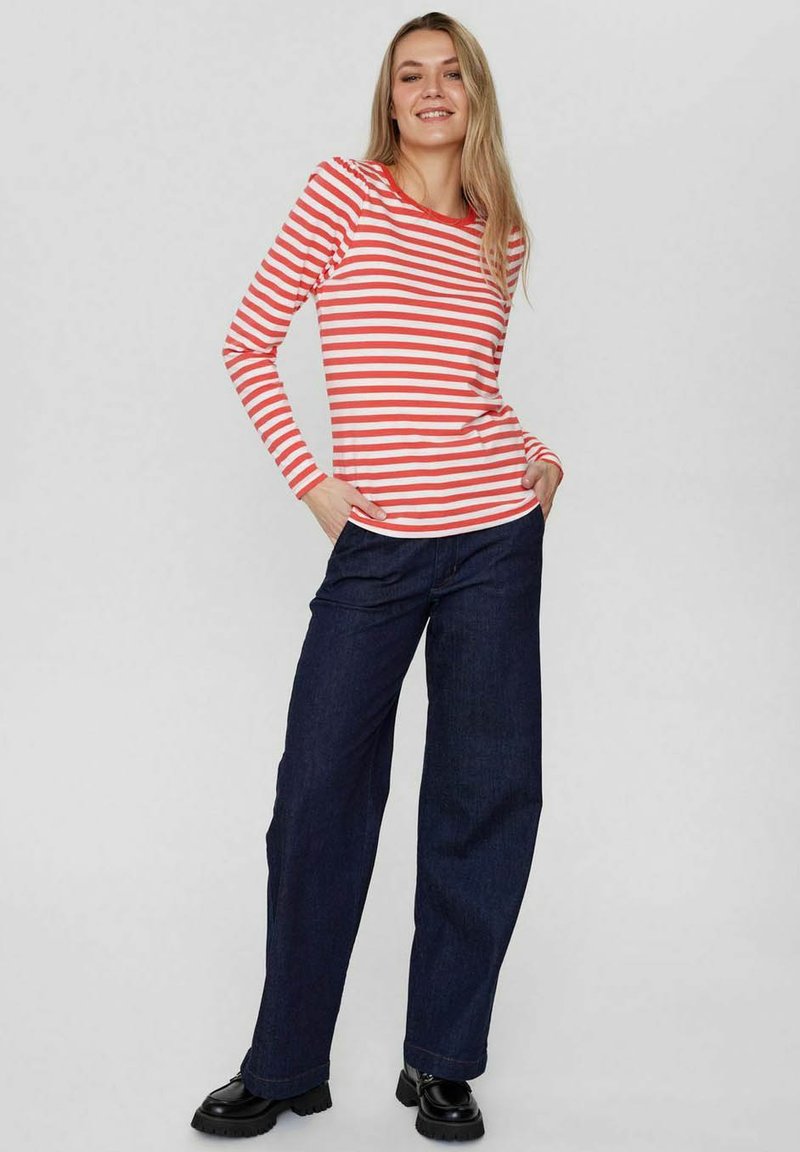 Numph Longsleeve donkerroze Numph Longsleeve donkerroze