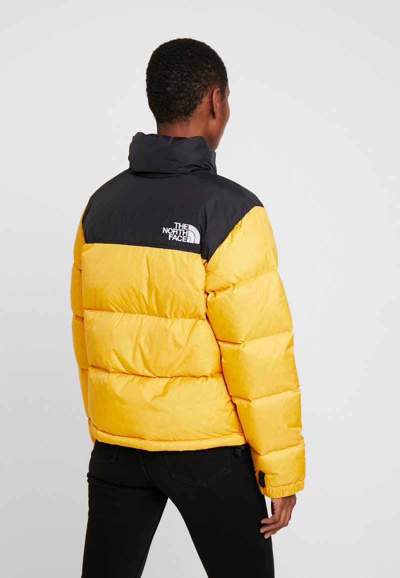 The North Face 1996 Retro Nuptse Jacket Chaqueta De Plumas Yellow Amarillo Zalando Es The North Face 1996 Retro Nuptse Jacket Chaqueta De Plumas Yellow Amarillo Zalando Es