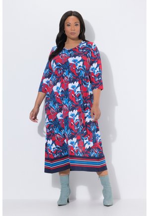 - Sukienka z dżerseju