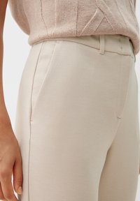 s.Oliver BLACK LABEL REGULAR MET PERSPLOOIEN - Broek - beige