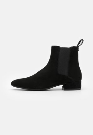 Kotníkové boty - black