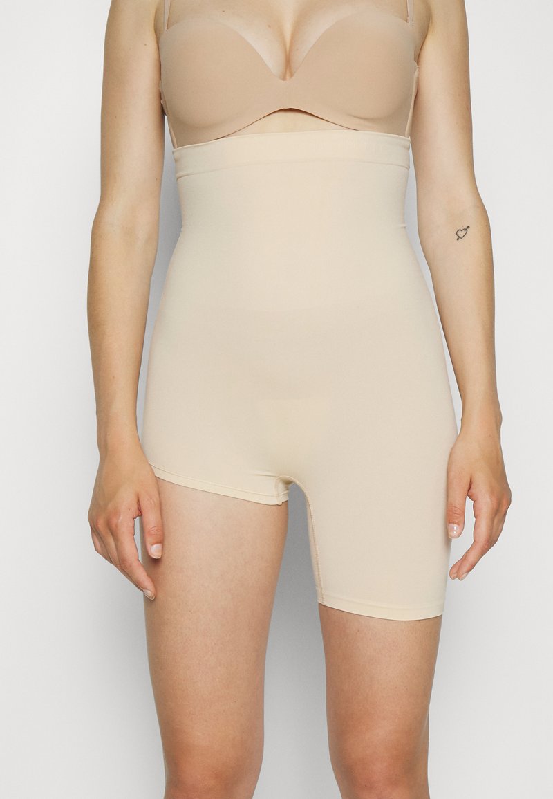 MAGIC Bodyfashion - SOLUTION - Culotte - latte, Ampliar