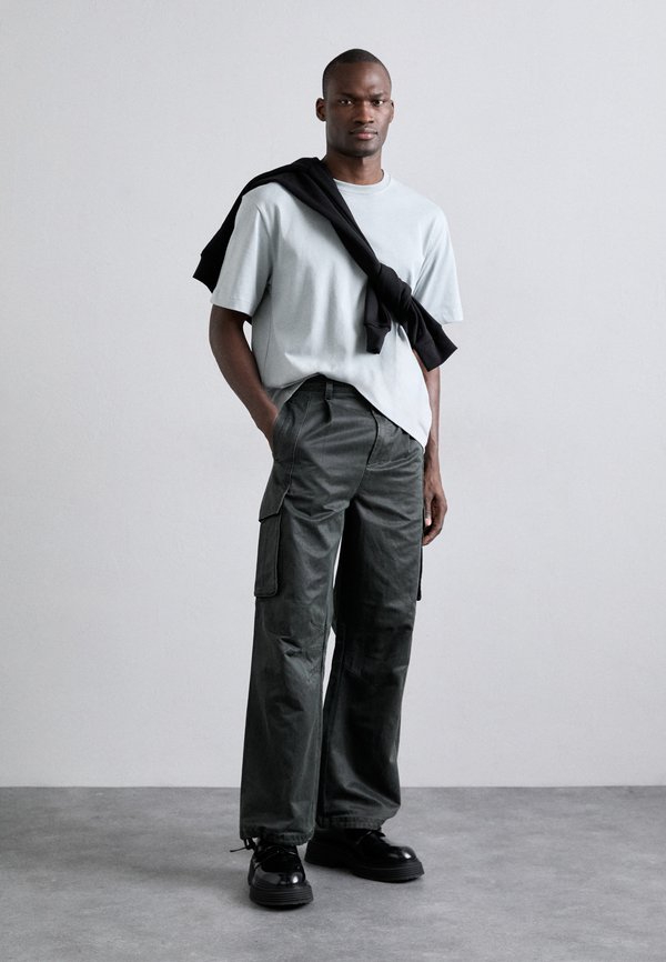 VOID - Cargo trousers3