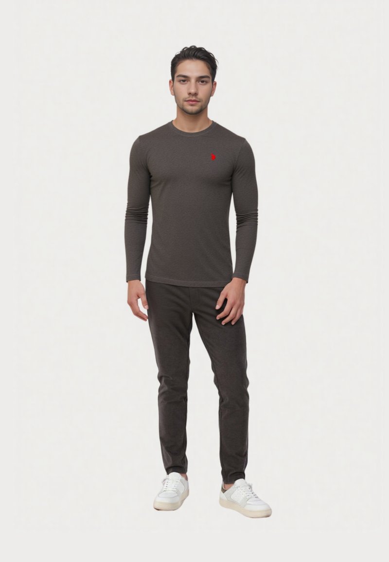 Polo LONGSLEEVE MIT RUNDHALSAUSSCHNITT R-NECK Long