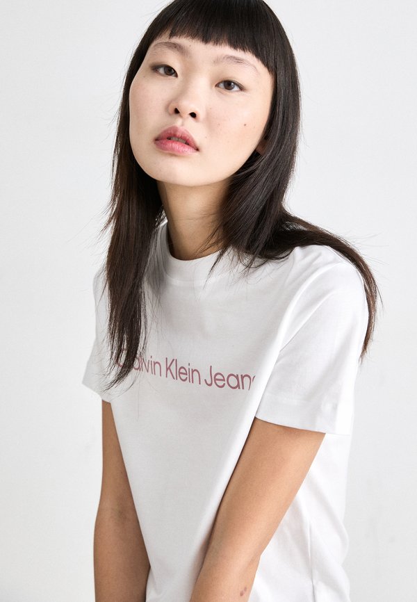 INSTITUTIONAL REGULAR TEE - Print T-shirt4