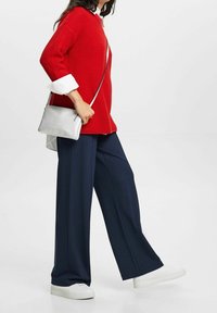 Esprit Sweter