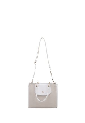 Sac à main rectangulaire beige avec bordure blanche, doubles poignées, bandoulière réglable et garnitures dorées avec un emblème "D" sur la poche avant.