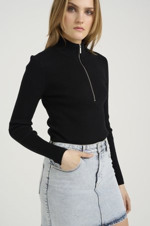 YASMIA - Pullover - black