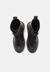 Levi's® Stivaletti con plateau - black