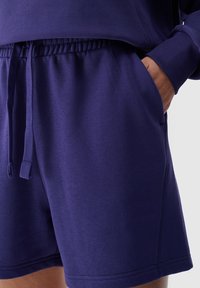 4F - Krótkie spodenki sportowe