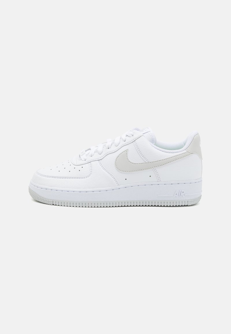 Nike Sportswear Tenisky - white