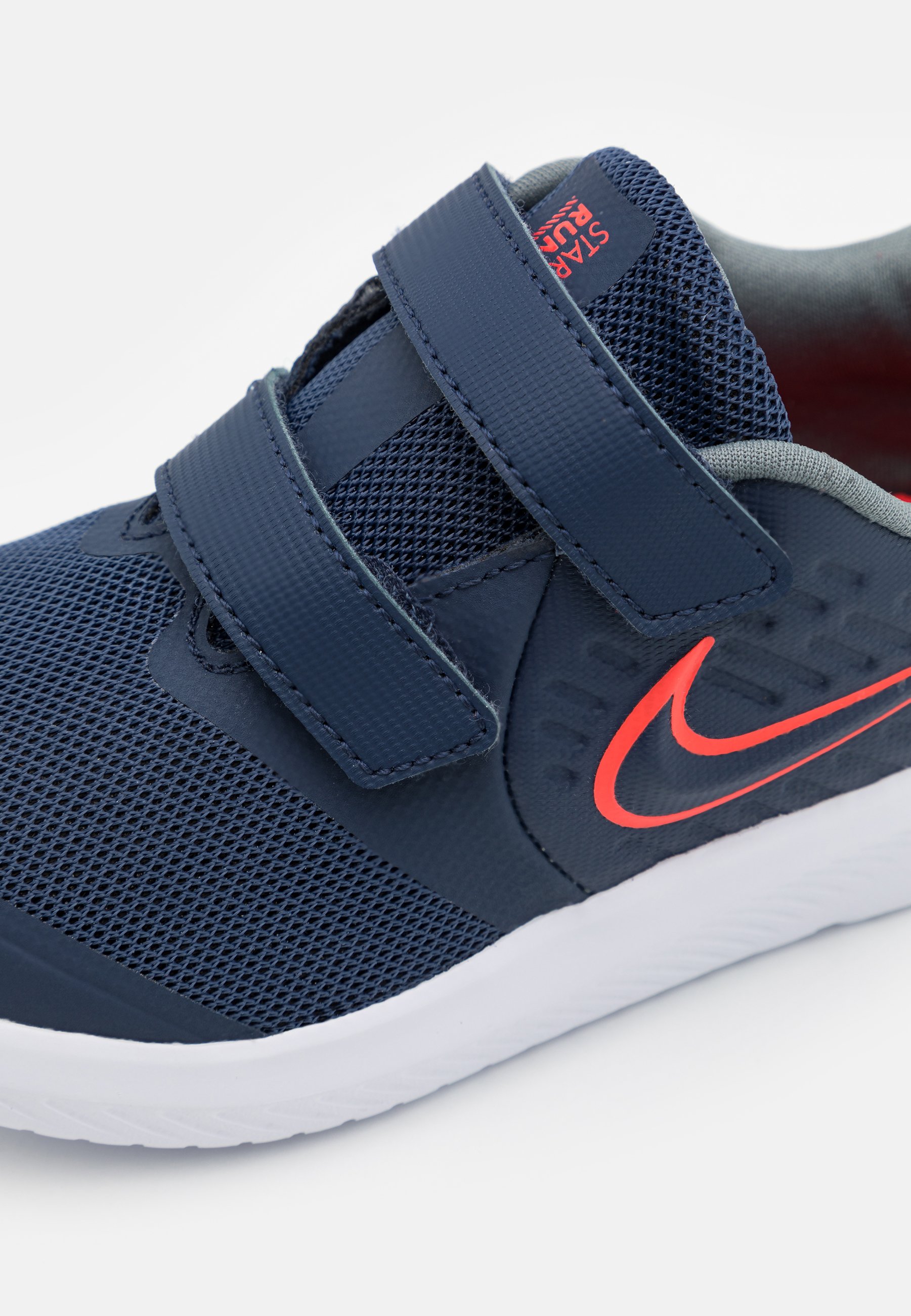 nike star runner navy