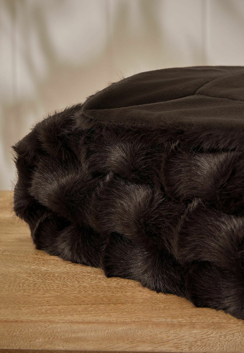 Next TEXTURED FAUX FUR CHECK - Tagesdecke