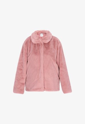 Roze faux fur jas, met een zachte textuur, ronde kraag en lange mouwen; voorkant met sluiting zonder zichtbare hardware.