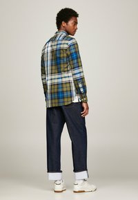 Tommy Hilfiger OXFORD - Hemd - putting green   multi