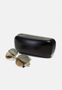 COACH Päikeseprillid - shiny light gold-coloured/pine tree/green champagne gradient