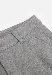 Coccodrillo - Chinosy