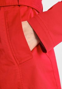 Marc O'Polo Trenssi - red