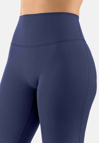 YantraConnection KISIMA - Pantaloni - blue