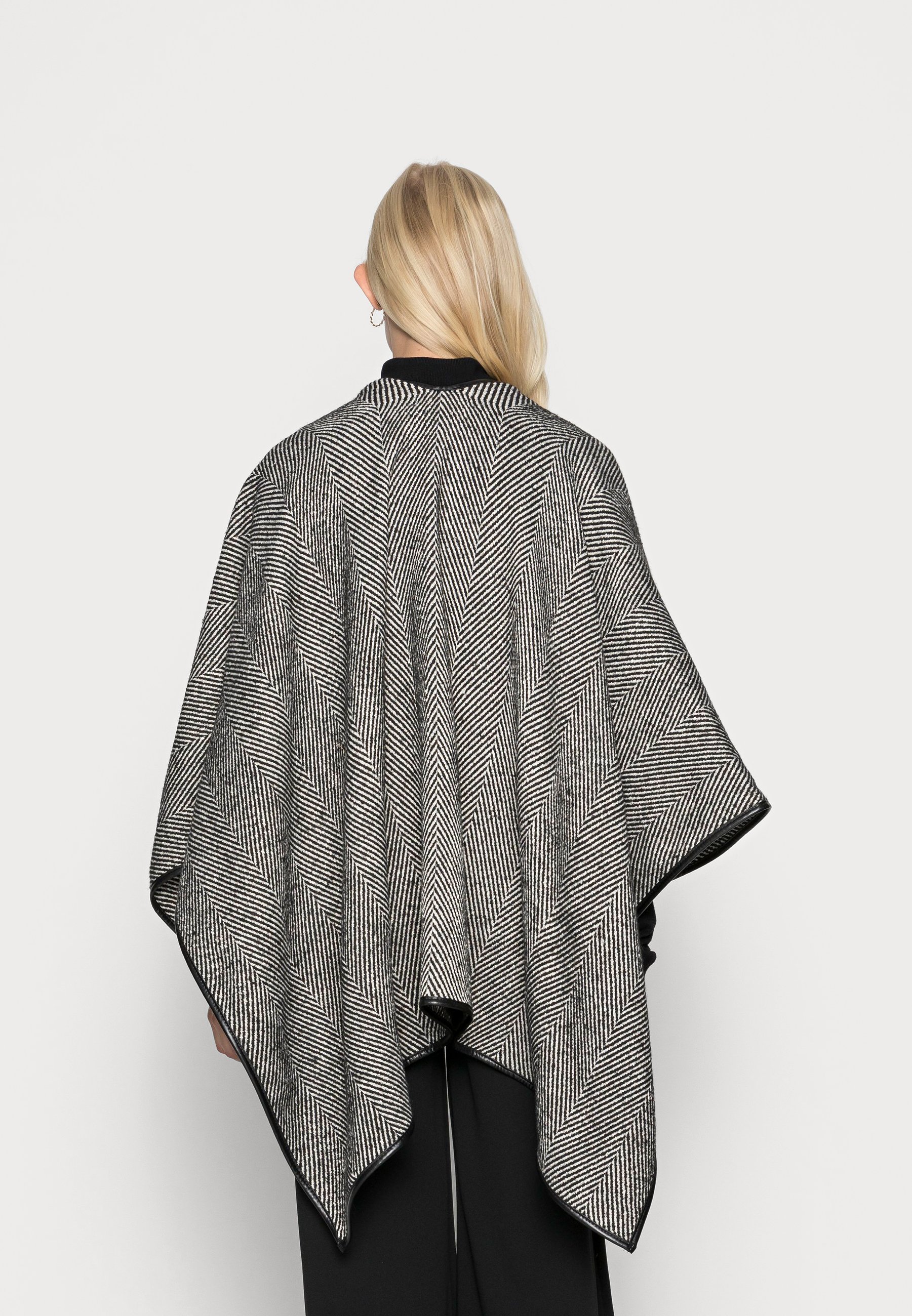 NAF NAF PONCHO - Cape - black/white 