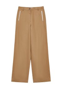 Khakifarbene weite Hose aus glattem Stoff, mit einem Knopfverschluss und zwei weißen Akzenttaschen. Gerade geschnitten mit einem sauberen Finish.