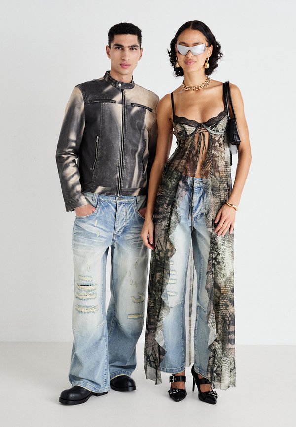 BLEACH REPAIRED LOW RISE COLOSSUS UNISEX - Loose Jeans - denim3