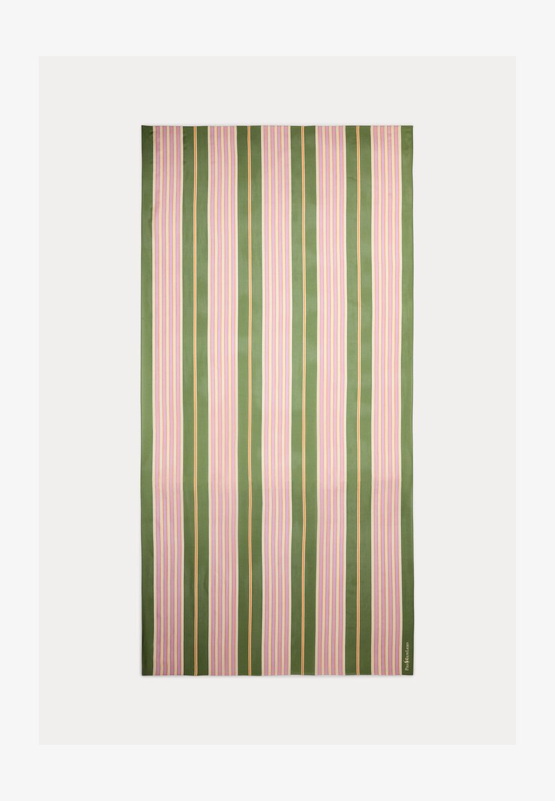 Ορθογώνιο ύφασμα με κάθετες ρίγες σε πράσινο, ροζ και πορτοκαλί, με το λογότυπο Polo Ralph Lauren στην κάτω δεξιά γωνία.