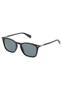 Ochelari de soare dreptunghiulari negri cu lentile gri, având un cadru din plastic elegant, accente metalice pe tâmple și o finisare ușor texturată.