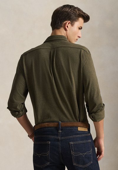 Polo Ralph Lauren FEATHERWEIGHT SHIRT - Overhemd - olive heather