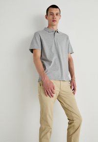 DOCKERS ORIGINAL - Pantalon classique - safari