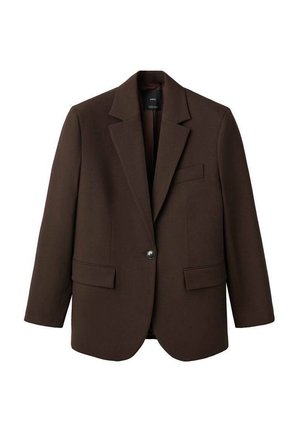 Blazer marron avec un revers, fermeture à un bouton, deux poches à l'avant et une poche poitrine. Fabriqué en tissu lisse, avec un design ajusté.
