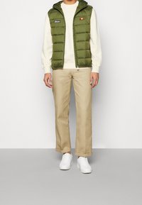 Ellesse Väst - khaki