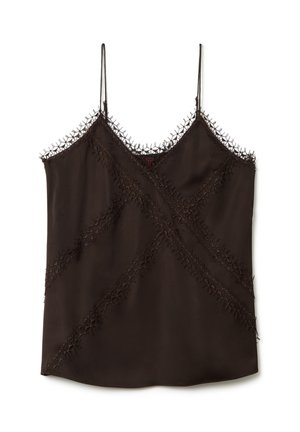 Camisole en satin marron foncé avec de fines bretelles réglables et un bord en dentelle géométrique le long de l'encolure et du corps formant un motif en X.
