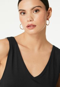 Next SLOUCH MIDI AND SLEEVELESS V-NECK REGULAR FIT - Rochie din jerseu - black