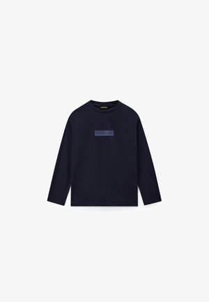 Granatowy longsleeve z okrągłym kołnierzem i małym prostokątnym logo graficznym pośrodku z przodu.