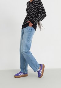 Even&Odd Sweter