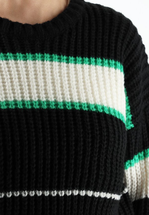 Strickpullover - schwarz wollweiss grün