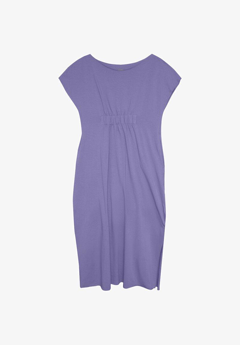Fioletowa sukienka z krótkimi, bufiastymi rękawami, marszczoną talią i kieszeniami po bokach. Wykonana z miękkiego, lekkiego materiału o prostym kroju.