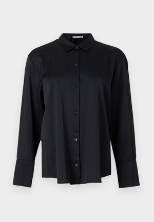 Čierna košeľa na gombíky vyrobená z hladkej látky, s golierom, dlhými rukávmi a voľným strihom so šiestimi prednými gombíkmi.