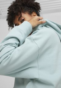 Puma BETTER ESSENTIALS - Mikina s kapucňou - turquoise surf