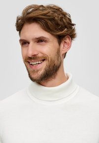 s.Oliver À COL ROULÉ - Strickpullover - ecru