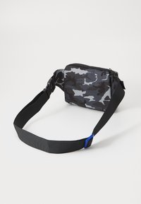 Jordan FRANCHISE CROSS BODY - Rumpetaske - off noir