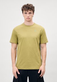 Klättermusen ROOT LOGO TEE - T-shirt básica - meadow green