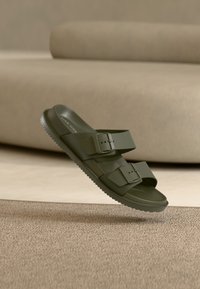 Non sélectionné, khaki