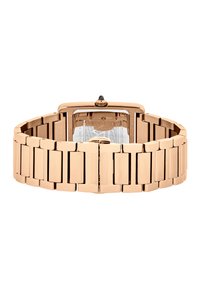 Reloj de metal color oro rosa con caja rectangular, diseño de pulsera con eslabones, superficies lisas y corona negra. Esfera con patrón claro visible a través de la parte posterior.