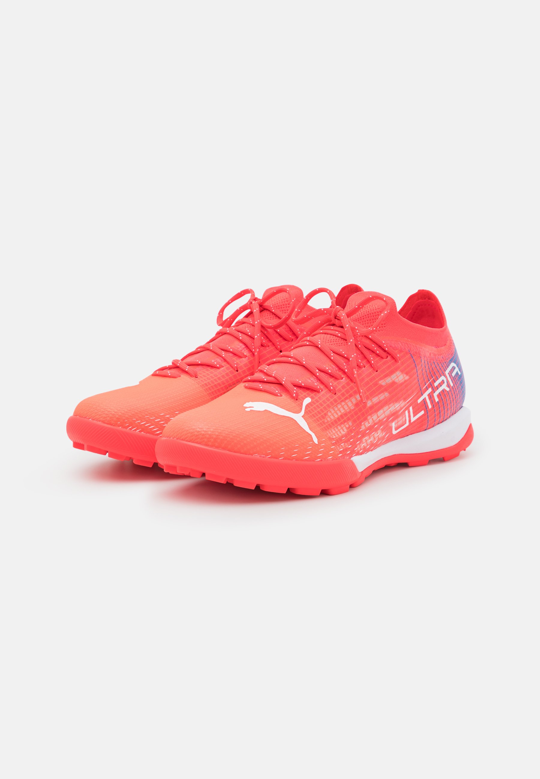 astro turf trainers puma