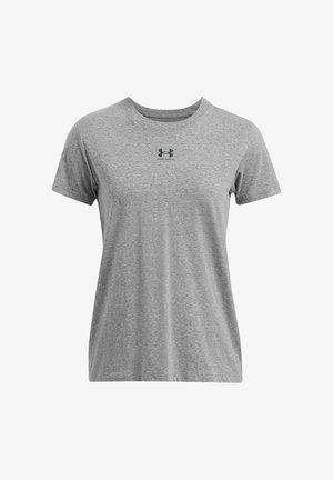 Siva kratka majica s kratkimi rokavi iz mehkega materiala, z okroglim ovratnikom in majhnim črnim logotipom na prsih. Preprost dizajn, sproščen kroj.