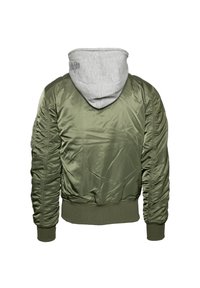 Bomberjakke i olivengrønt nylon med grå hættetrøje, ribbede manchetter og talje; har en glat overflade og et tætsiddende design.